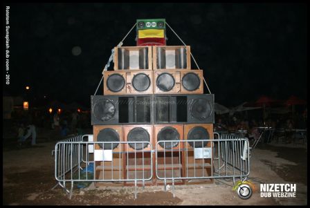 nizetch_rototom_2010_290.jpg